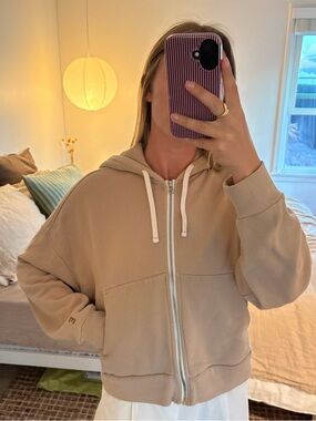 Everlane cropped boxy cotton sweatshirt